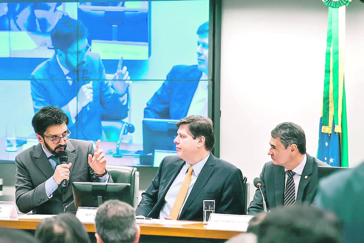 Em audiência pública em Brasília, prefeito defende revisão da PEC 66/2023 para mais investimentos em áreas essenciais