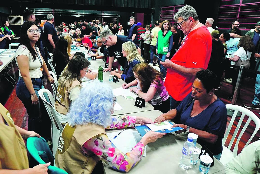 Prefeitura entrega 748 documentos de propriedade de imóveis e garante segurança jurídica a moradores de Pirituba e Jaraguá