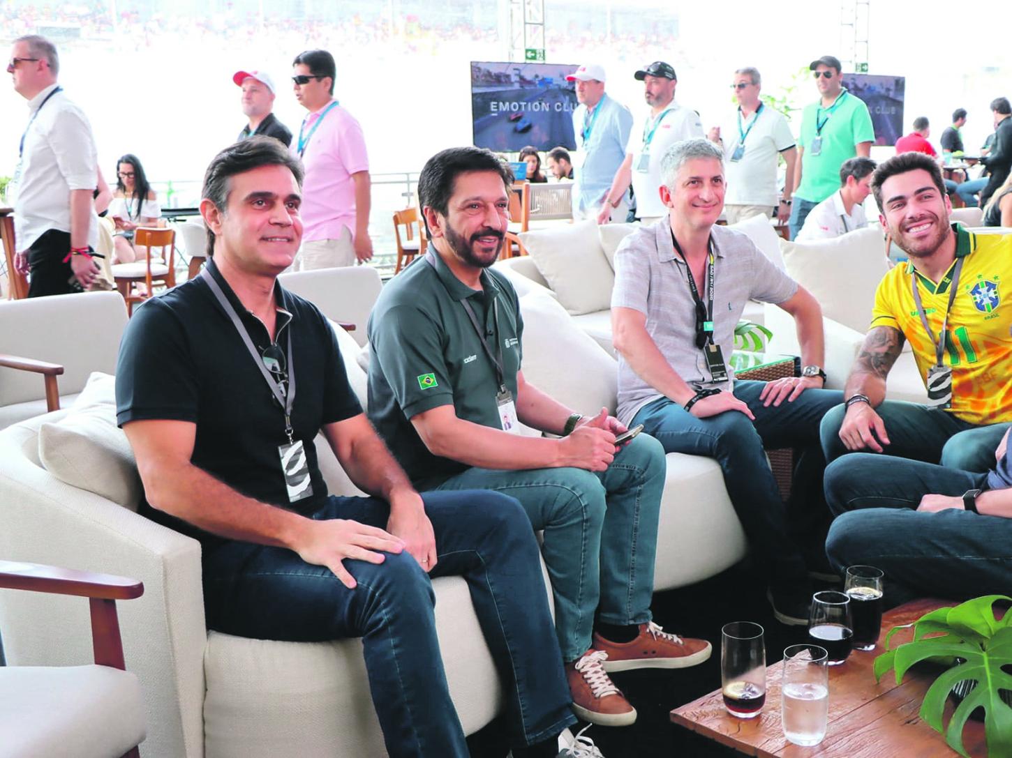 “São Paulo é a capital mundial do automobilismo”, diz prefeito Ricardo Nunes no E-Prix que agitou o Sambódromo do Anhembi