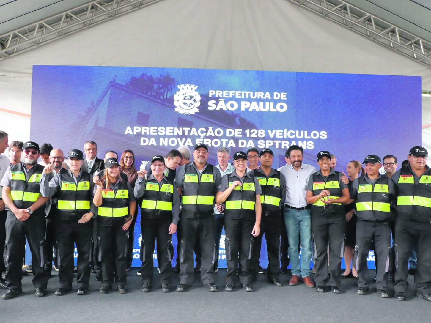 SPTrans recebe 92 veículos movidos a bateria