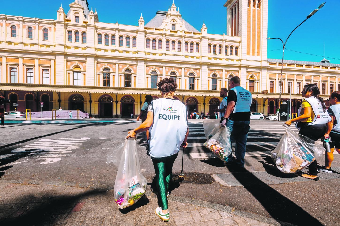 Mutirão de limpeza simultâneo recolhe cerca de 150 toneladas de resíduos e reforça a zeladoria em toda a cidade