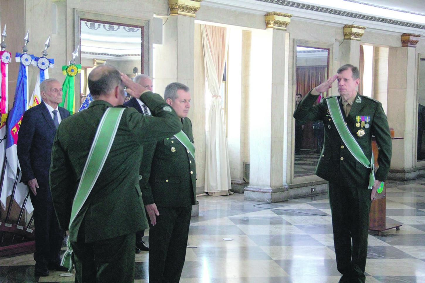 Passagem de Chefia do DECEx reafirma o compromisso com a formação e os valores militares