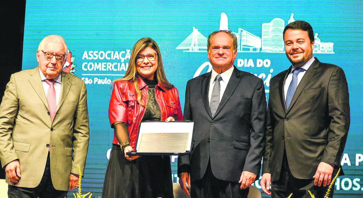 São Cristóvão Saúde recebe homenagem da ACSP durante comemorações do Dia do Comerciante