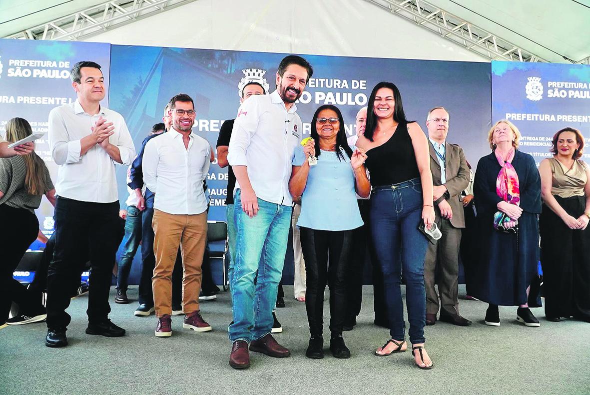 Um dos maiores empreendimentos habitacionais de São Paulo foi entregue pela gestão do prefeito Ricardo Nunes na Zona Oeste