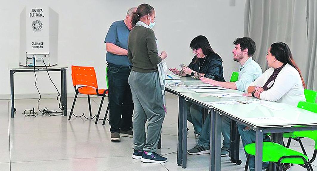 Eleitorado paulista levou em média um minuto para votar na urna no 1º turno das Eleições 2026