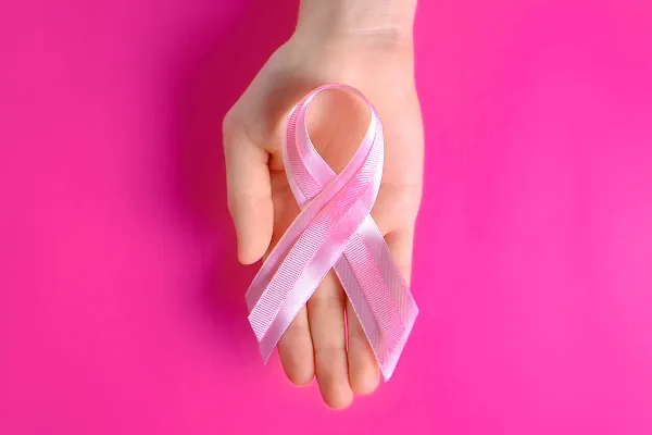 Outubro Rosa, a luta contra o câncer de mama
