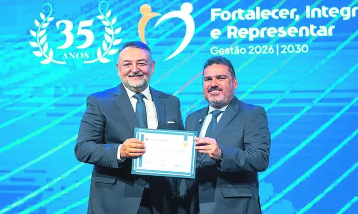 FENACON empossa nova diretoria e celebra 