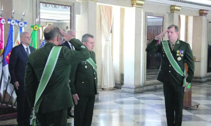 Passagem de Chefia do DECEx reafirma o compromisso com a formação e os valores militares