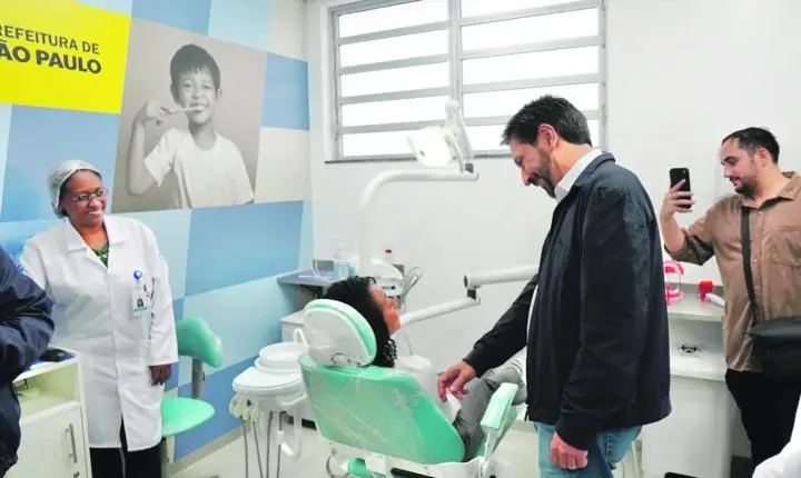 Prefeito Ricardo Nunes amplia consultas odontológicas em mais de 130% na capital paulista