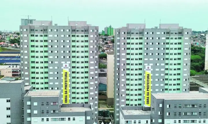 Prefeitura entrega 298 apartamentos e 204 escrituras na Zona Leste