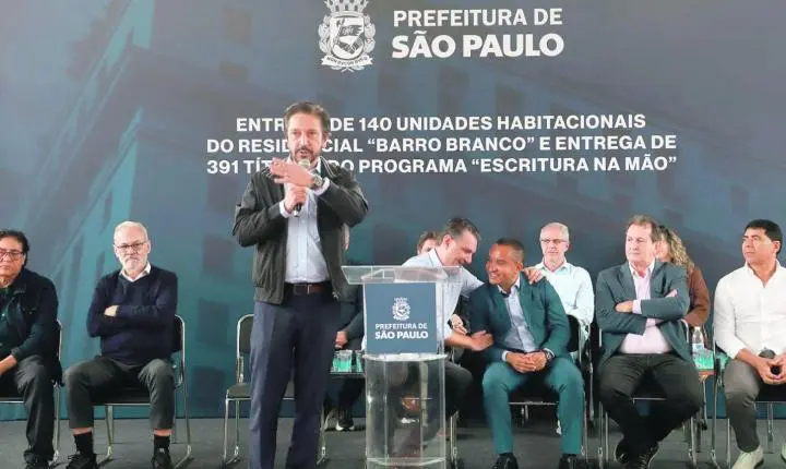 Ricardo Nunes amplia política habitacional e beneficia 531 famílias com moradias e escrituras em Cidade Tiradentes