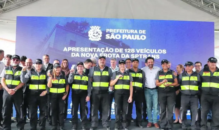 SPTrans recebe 92 veículos movidos a bateria